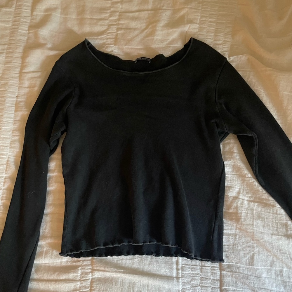 Brandy Melville Black Lettuce Trim Long Sleeve Top